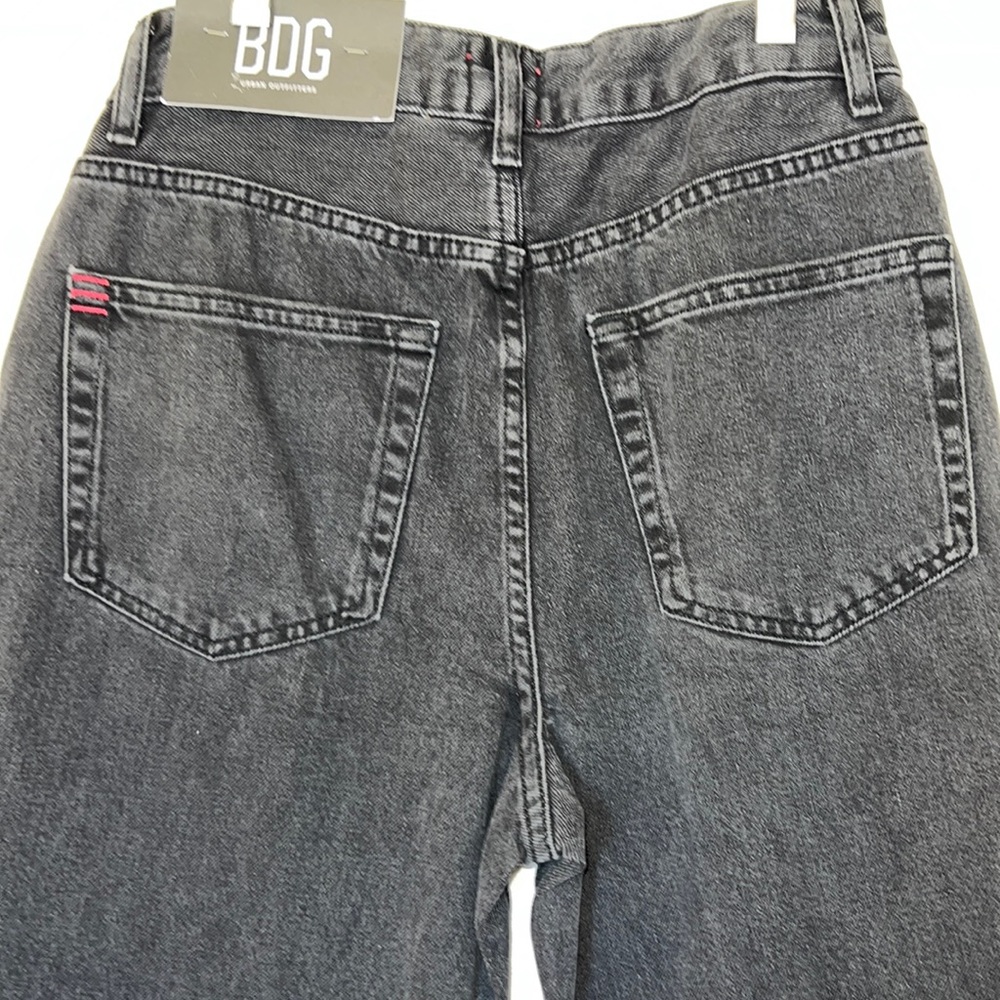 BDG Urban Outfitters Mom High-Rise Size 27 NWT Black